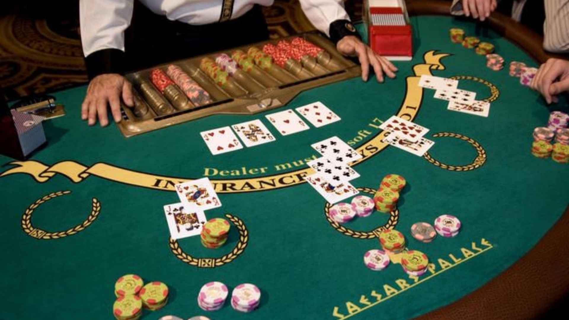 Live Casino Games with Innovative Interactive Features